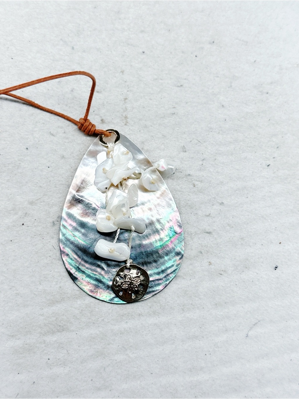 223gc. Brown Cord Shell Necklace